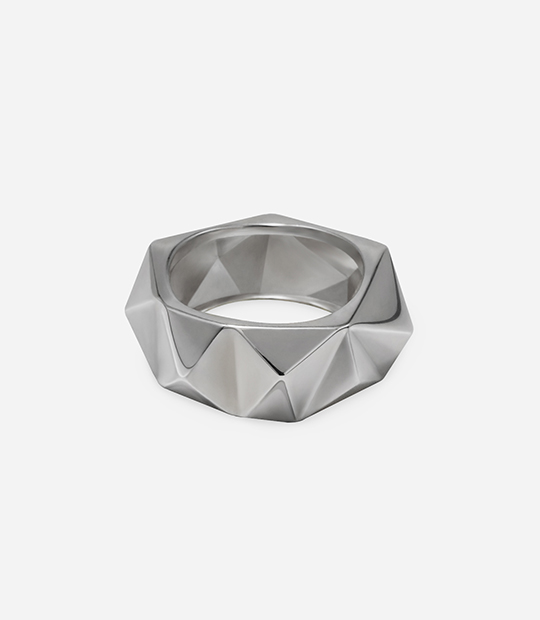 studs ring 01
